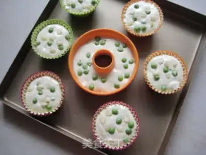 Make All wheat honey pea cake step 9