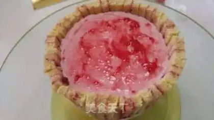 Make Strawberry Charlotte step 3
