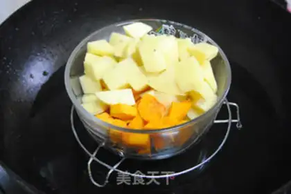 Make Cheese pumpkin mashed potatoes step 2