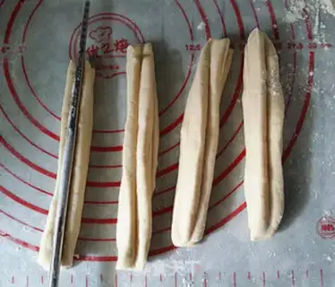 Make Egg oil bars step 9