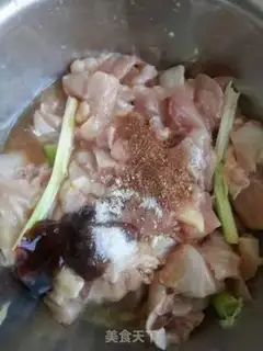 Make Spicy chicken step 1