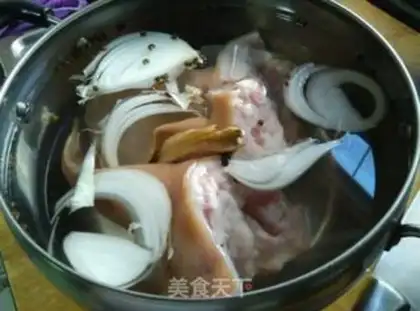 Make Garlic pigs step 0