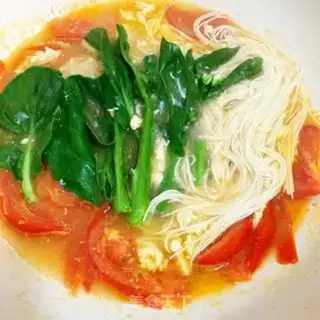 Make Tomato eggs hanging. Noodles step 4