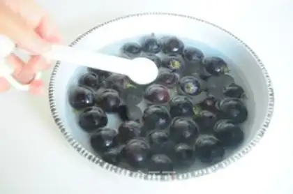 Make Black gallons of ice step 4