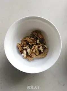 Make Peanut walnut step 1