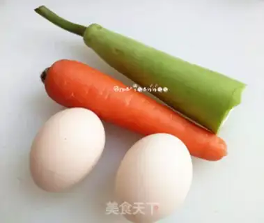 Make Squirty carrot egg soup step 0