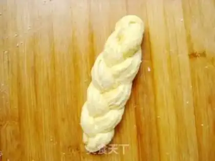 Make Coconut embroidery step 12
