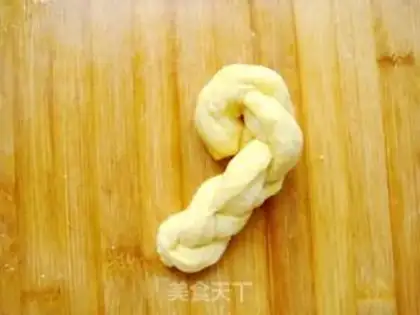 Make Coconut embroidery step 13