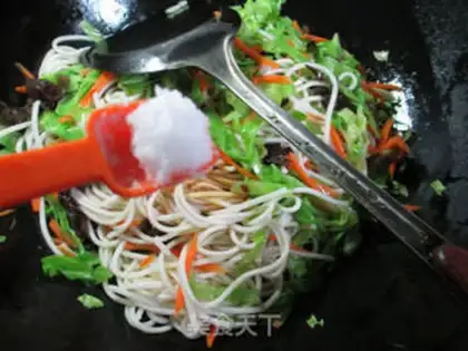 Make Soy sauce noodles step 5