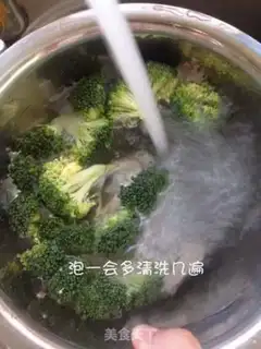 Make The broccoli mud step 2