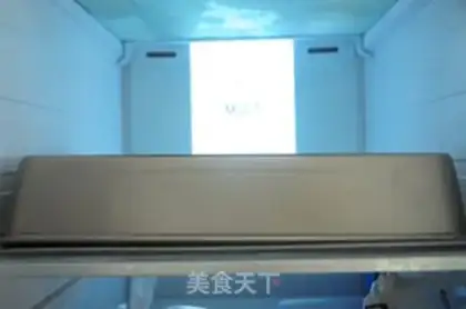 Make Yogurt and fruit sticks and ice step 6