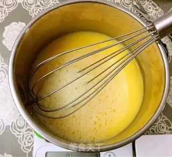 Make Autumn eggs step 2