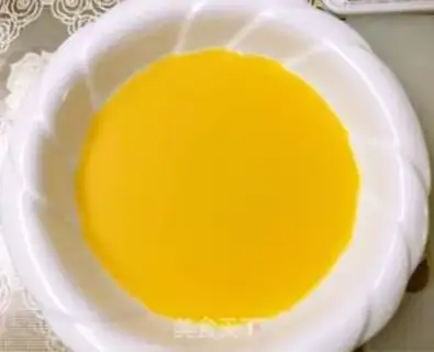 Make Autumn eggs step 3