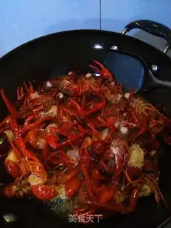 Make Spicy lobster step 2