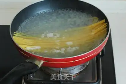 Make Bacon pasta step 0