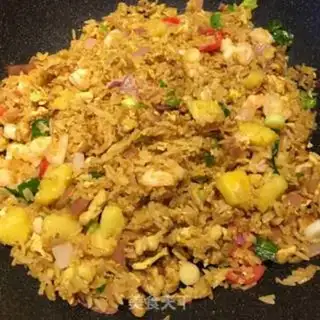 Make Thai pineapple fried rice step 11