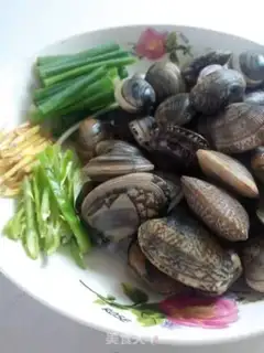 Make Ginger-on-on-flower clams step 0