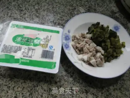 Make Pork sour tofu soup step 0