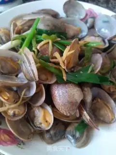 Make Ginger-on-on-flower clams step 5