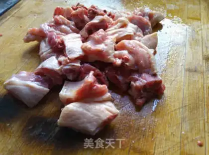 Make Qianzhou dry duck step 1