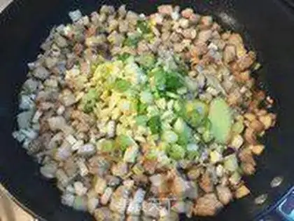 Make Onion meat rice step 17