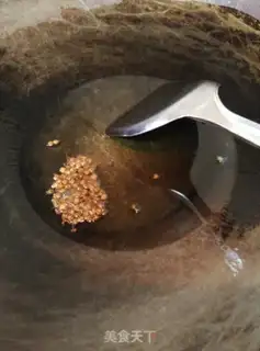 Make Qianzhou dry duck step 5