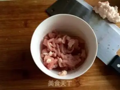 Make Cream peppers and fried meat step 2