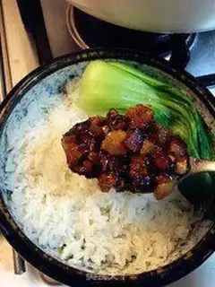 Make Onion meat rice step 30