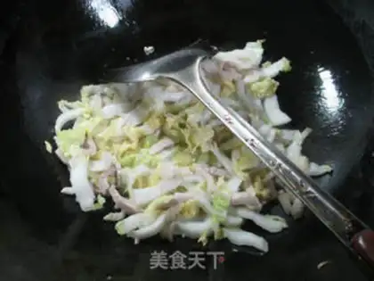 Make Pork gravy noodles step 1