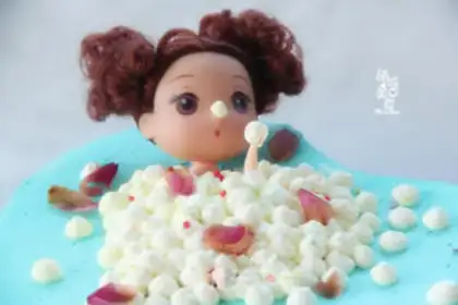 Make Barbie bubble bath cake step 7