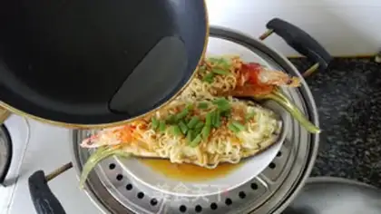 Make Garlic shrimp spa step 7
