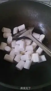 Make Cow Rolling Sugar step 1