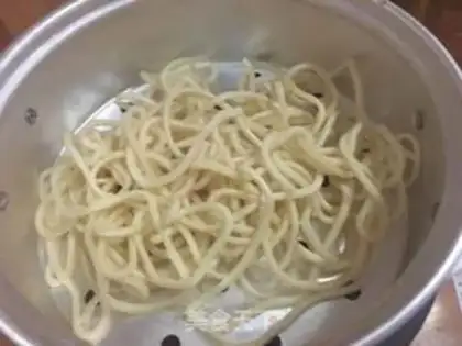 Make Pelican beef noodles step 0