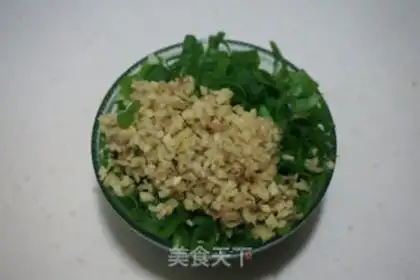 Make Round cabbage pork dumplings step 4