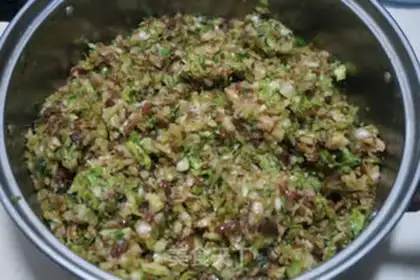 Make Round cabbage pork dumplings step 7