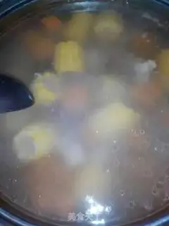 Make Carrot corn chop soup step 1