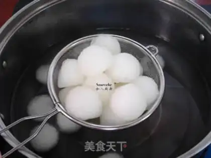 Make Black Gallen Tomboball step 2