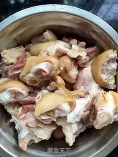Make Red burning of pigs