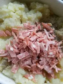 Make Cheese mashed potatoes step 1