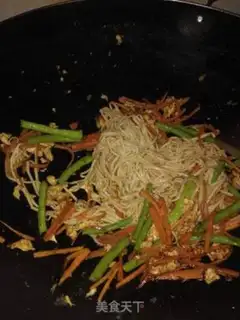 Make Fried noodles step 4