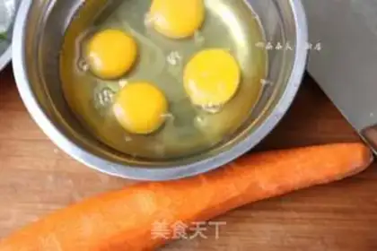 Make A simple breakfast with a thick egg step 0