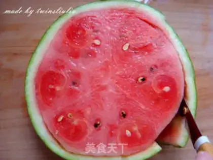 Make Watermelon cake watermelon platter step 3