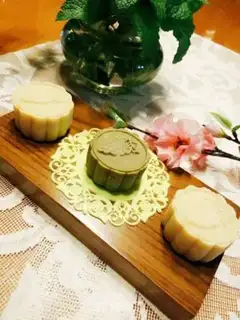 Make Green bean cake step 11