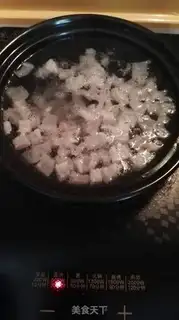 Make Pork onions pour soup step 0