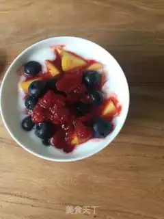 Make Plum yogurt step 1
