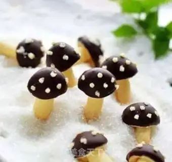 Make Mushroom cookies step 4