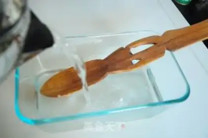 Make Black gallons of ice step 1