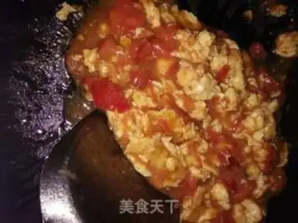 Make Eggs and tomato noodles step 2