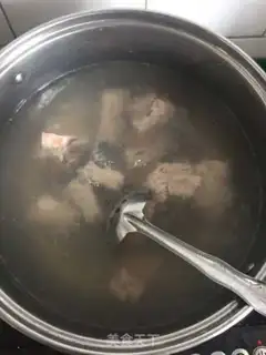 Make Pork bouquet soup step 1