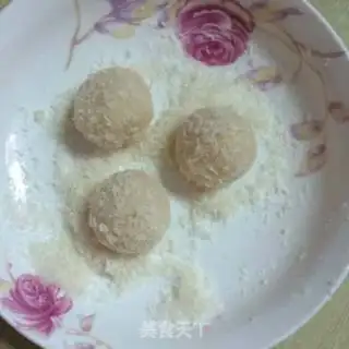 Make Protein coconut ball step 4